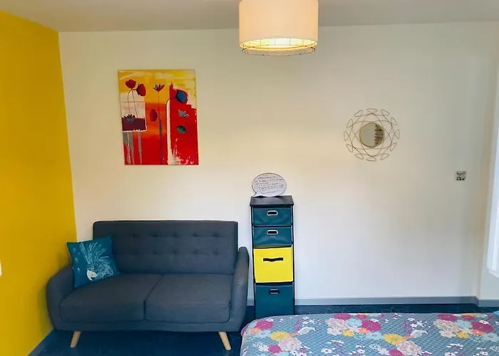Logement Independant,Calme A 2 Pas Du Centre Ville